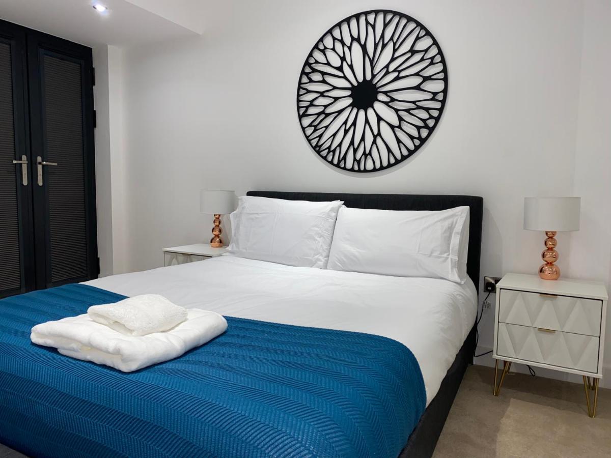 Roomotel - Broadoaks Apartments Солігалл Екстер'єр фото