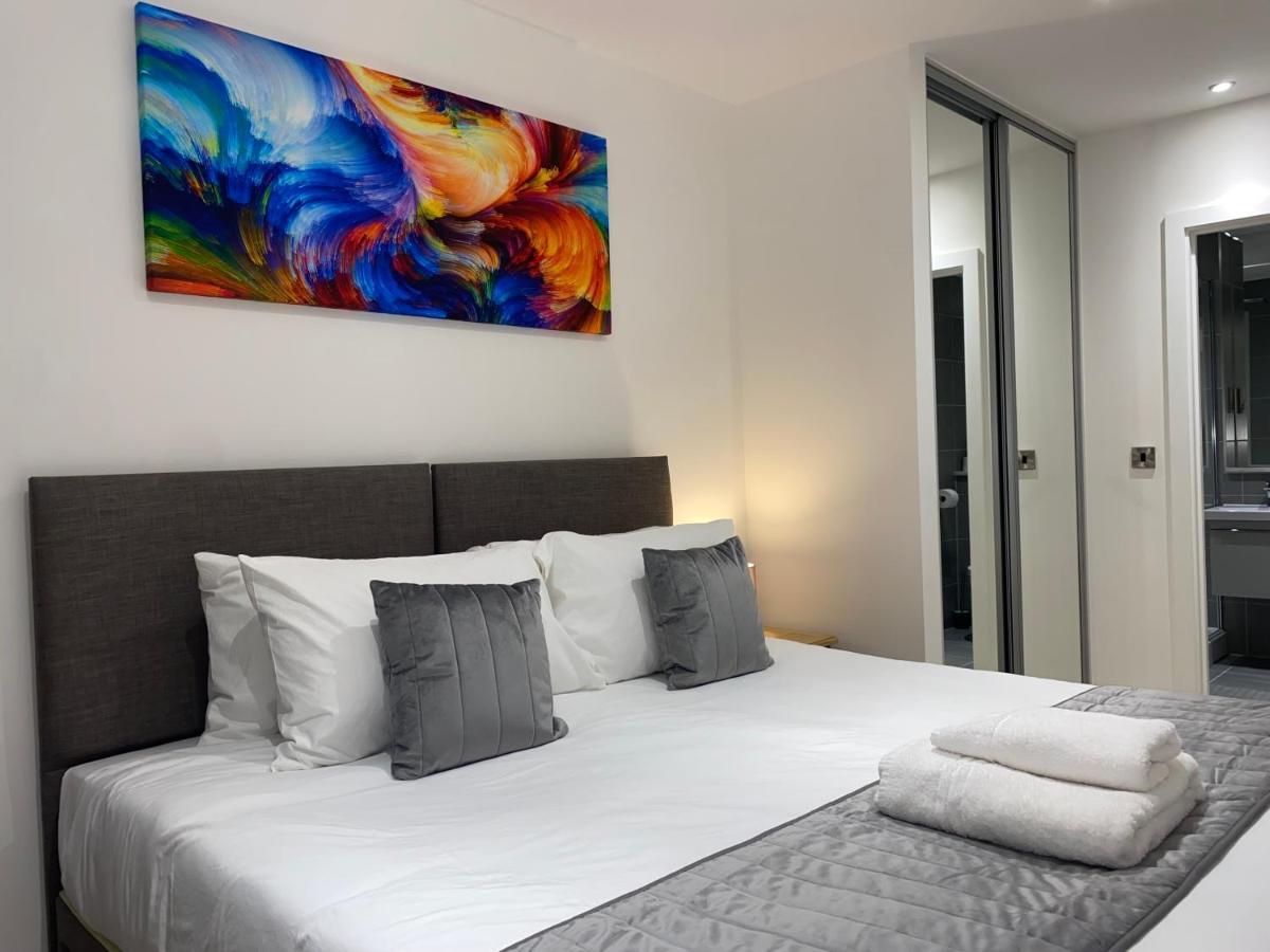 Roomotel - Broadoaks Apartments Солігалл Екстер'єр фото